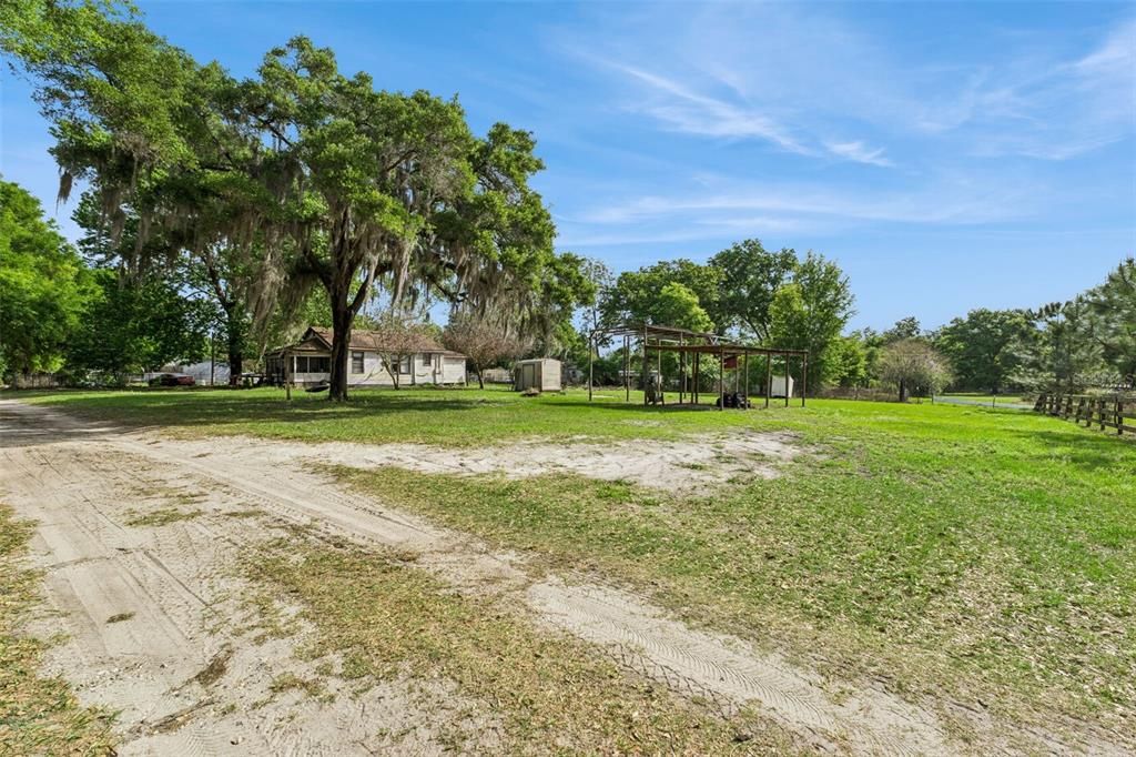 En Venta: $250,000 (2 camas, 1 baños, 810 Pies cuadrados)