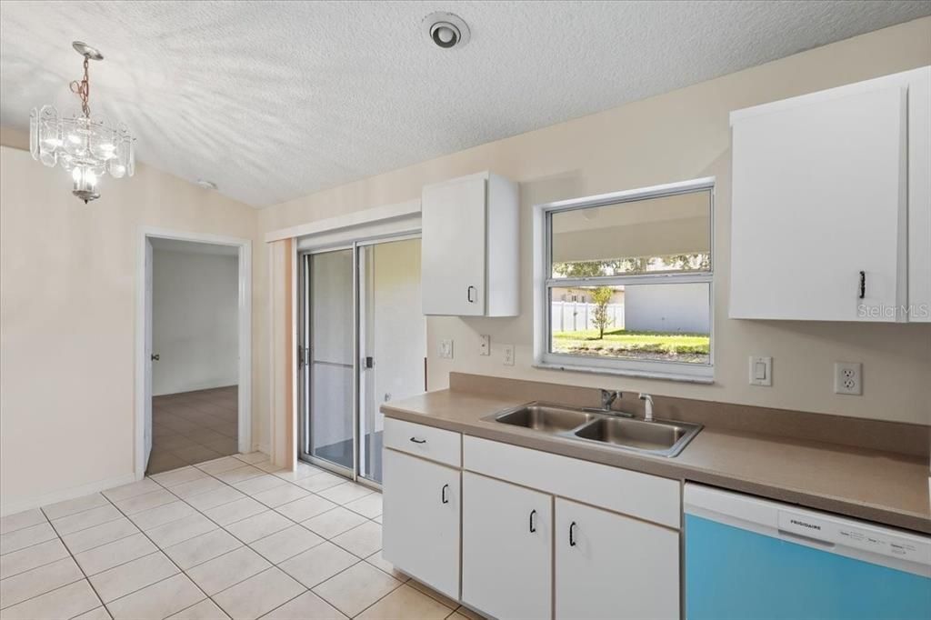 For Sale: $419,900 (4 beds, 0 baths, 2278 Square Feet)