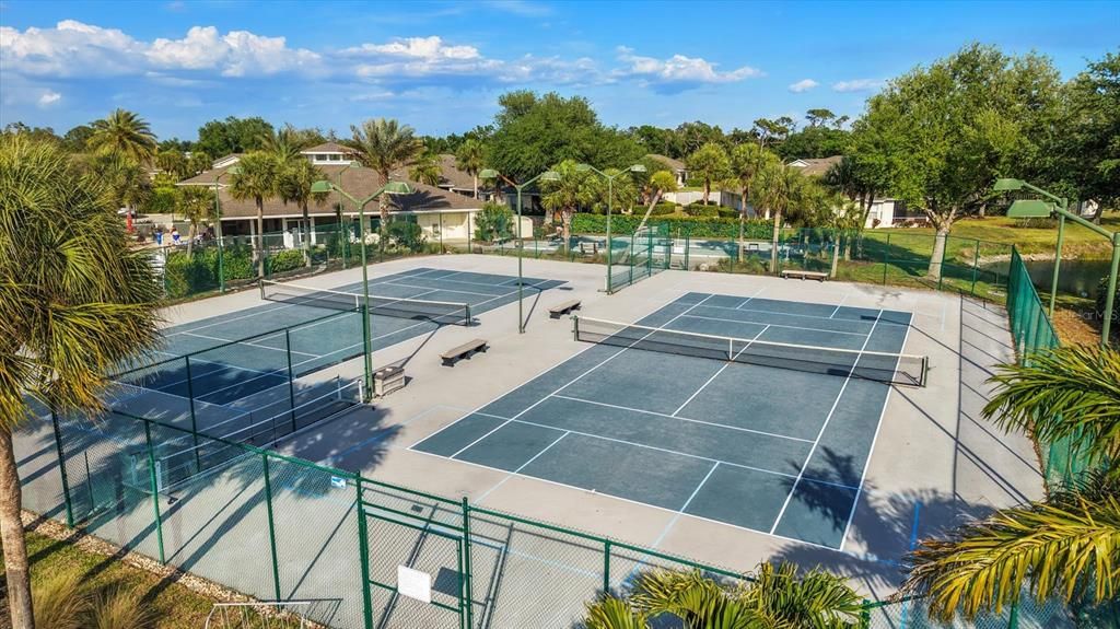 На продажу: $299,000 (2 спален, 2 ванн, 1385 Квадратных фут)