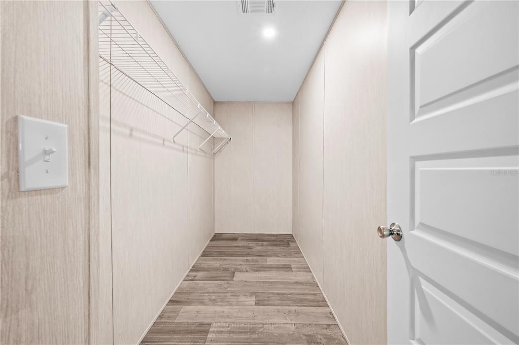 En Venta: $229,900 (3 camas, 2 baños, 1456 Pies cuadrados)