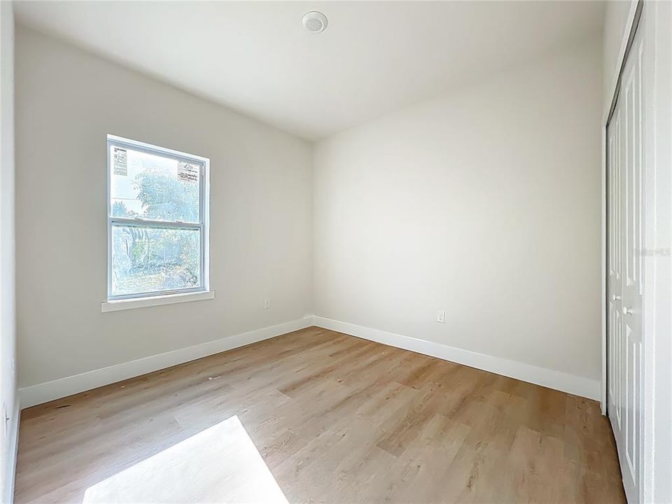 For Rent: $2,450 (3 beds, 2 baths, 1250 Square Feet)