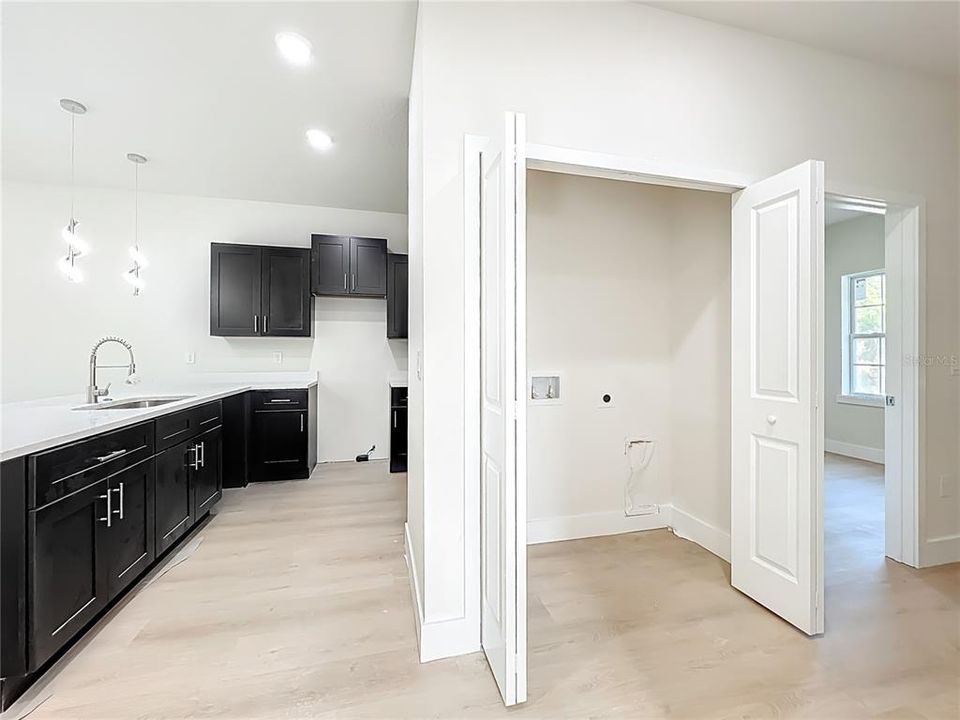 For Rent: $2,450 (3 beds, 2 baths, 1250 Square Feet)