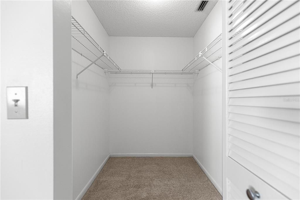 待售: $145,000 (2 贝兹, 2 浴室, 1204 平方英尺)