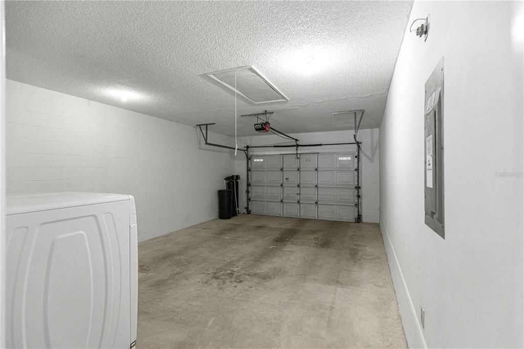 待售: $145,000 (2 贝兹, 2 浴室, 1204 平方英尺)