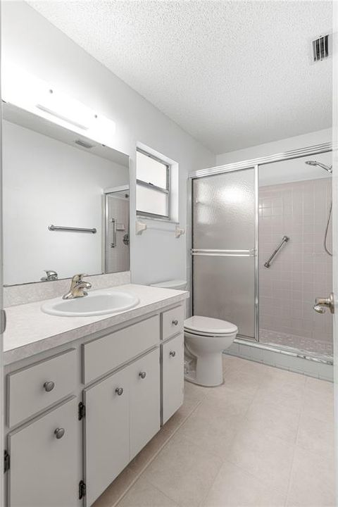 待售: $145,000 (2 贝兹, 2 浴室, 1204 平方英尺)