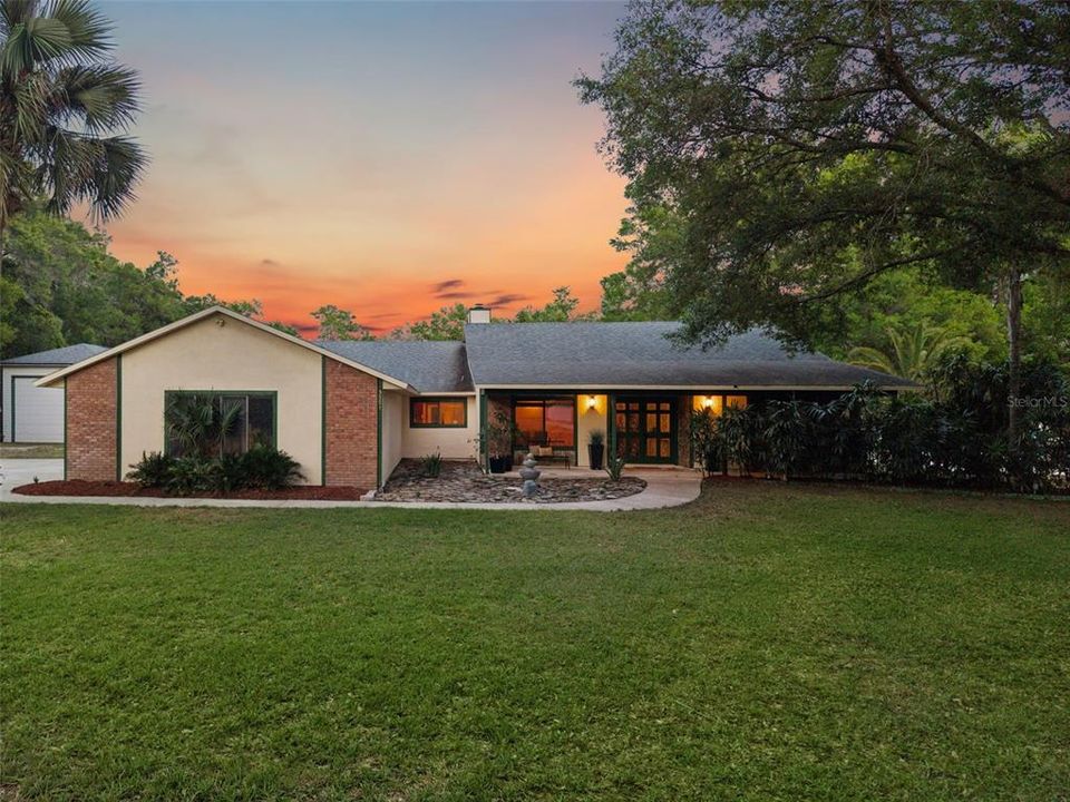 En Venta: $959,900 (4 camas, 2 baños, 2481 Pies cuadrados)