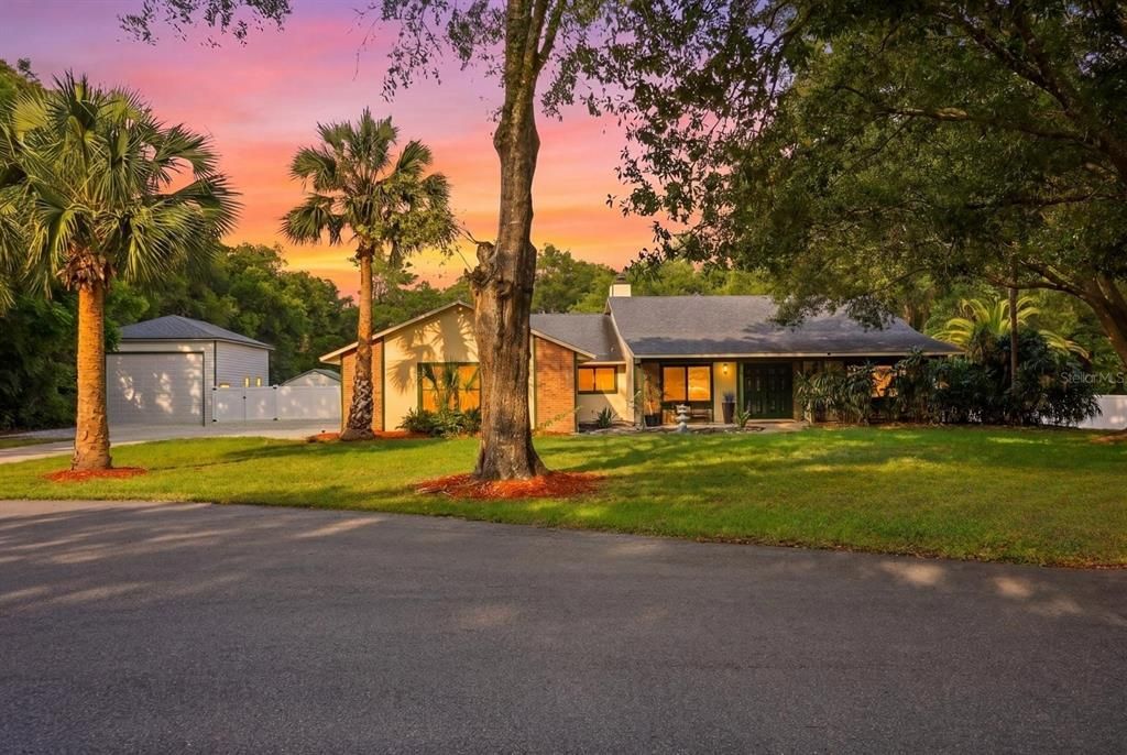 En Venta: $959,900 (4 camas, 2 baños, 2481 Pies cuadrados)