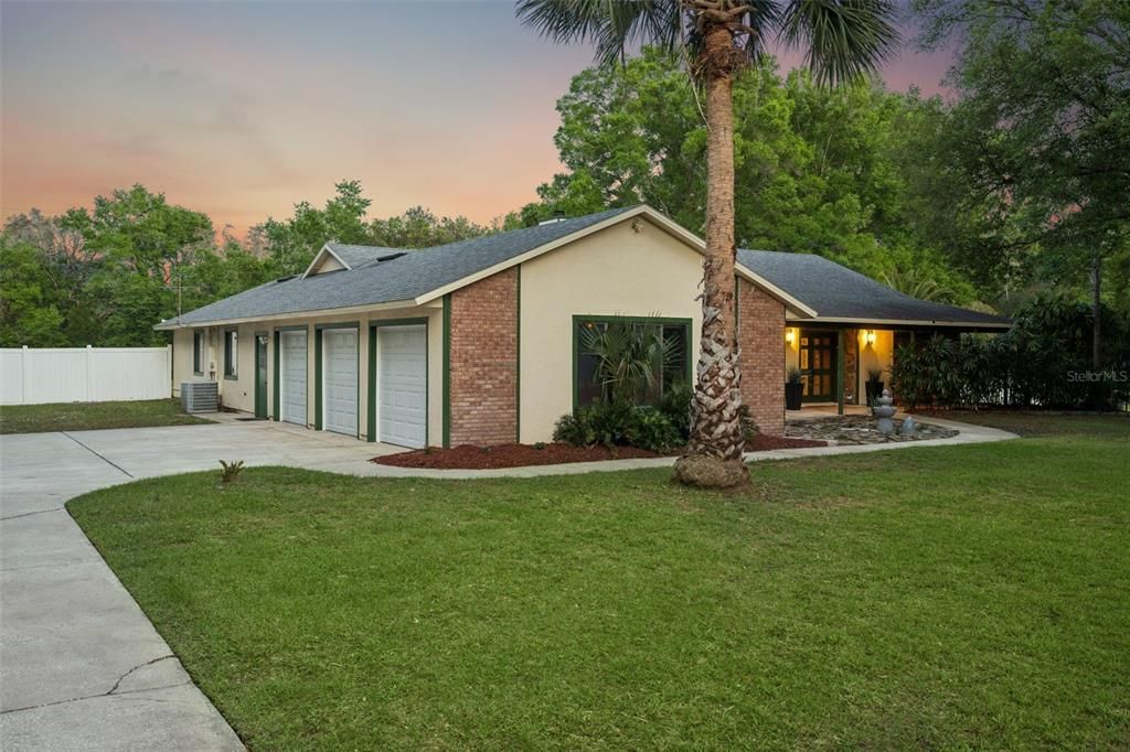 En Venta: $959,900 (4 camas, 2 baños, 2481 Pies cuadrados)
