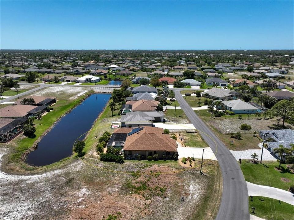 Activo con contrato: $549,900 (3 camas, 3 baños, 2413 Pies cuadrados)