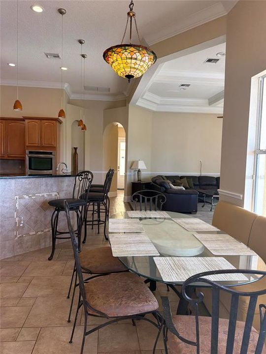 En Venta: $812,900 (5 camas, 4 baños, 4580 Pies cuadrados)