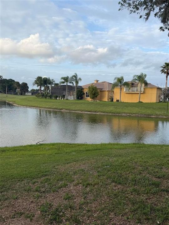 En Venta: $812,900 (5 camas, 4 baños, 4580 Pies cuadrados)