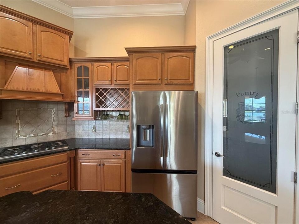 En Venta: $812,900 (5 camas, 4 baños, 4580 Pies cuadrados)