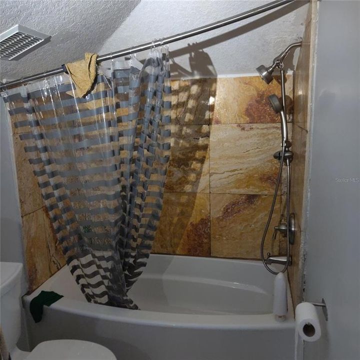 En Venta: $812,900 (5 camas, 4 baños, 4580 Pies cuadrados)
