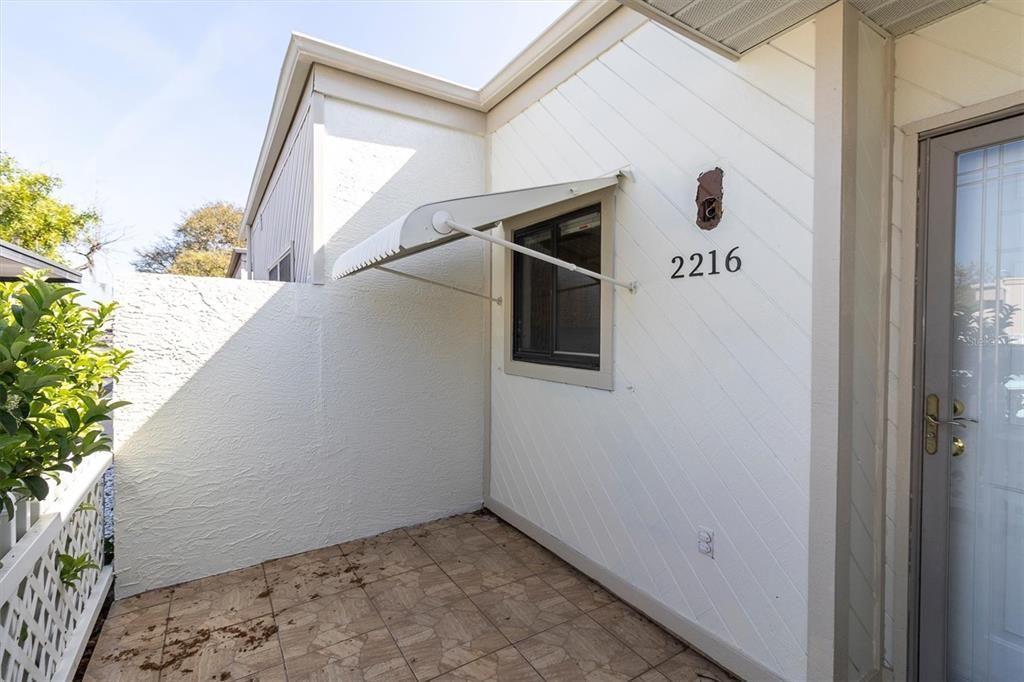 En Venta: $184,000 (2 camas, 2 baños, 1128 Pies cuadrados)