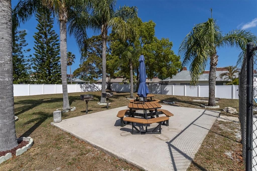 En Venta: $184,000 (2 camas, 2 baños, 1128 Pies cuadrados)