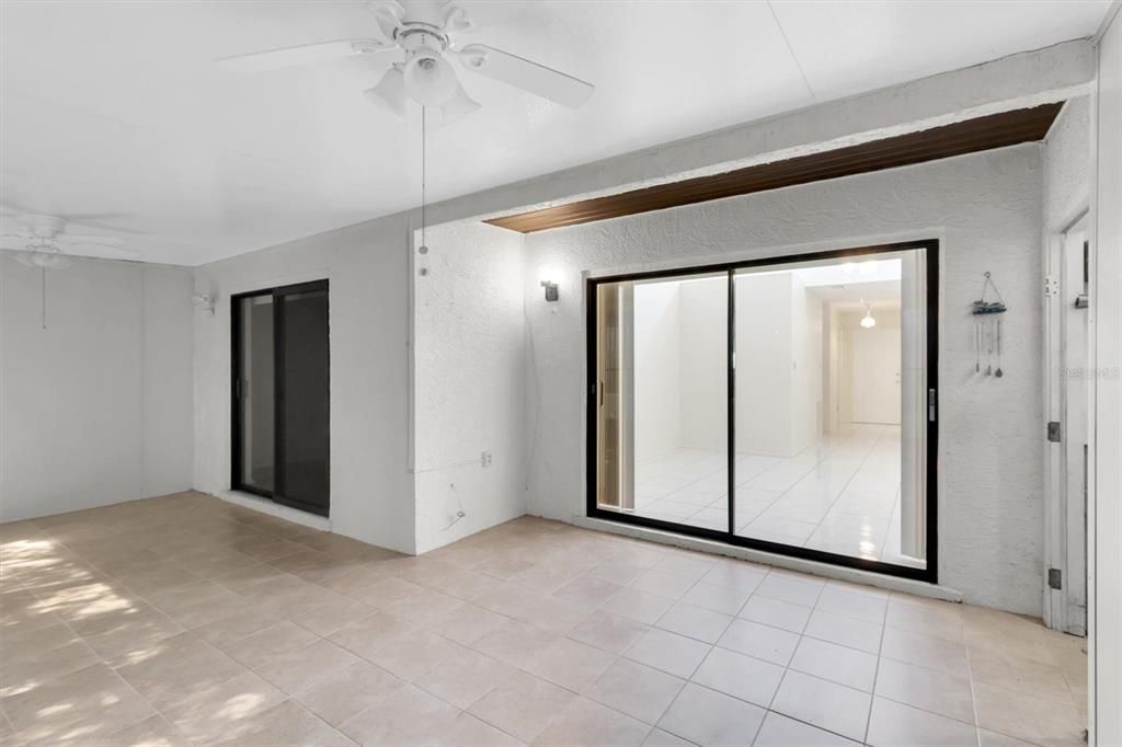 En Venta: $184,000 (2 camas, 2 baños, 1128 Pies cuadrados)