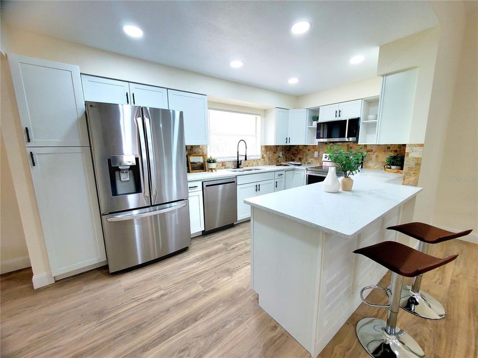 Activo con contrato: $449,900 (2 camas, 2 baños, 1628 Pies cuadrados)