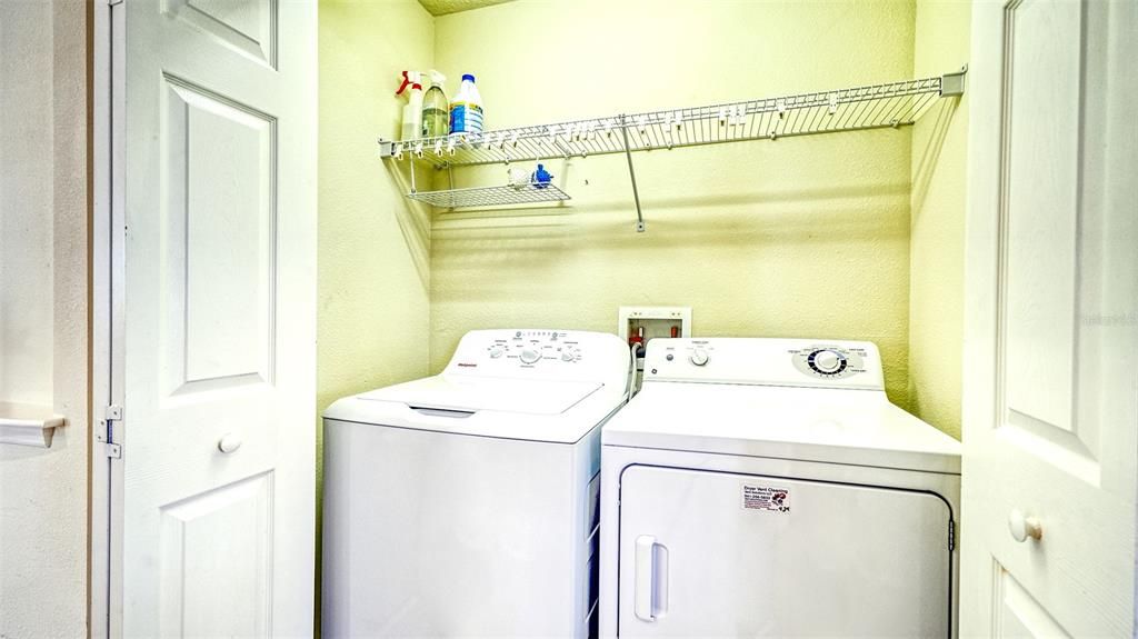 На продажу: $545,000 (2 спален, 2 ванн, 2040 Квадратных фут)