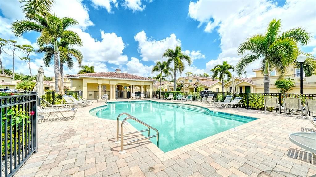 На продажу: $545,000 (2 спален, 2 ванн, 2040 Квадратных фут)