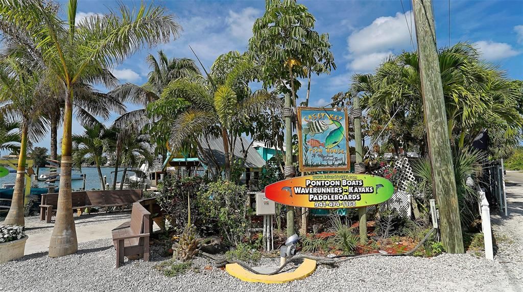 На продажу: $545,000 (2 спален, 2 ванн, 2040 Квадратных фут)