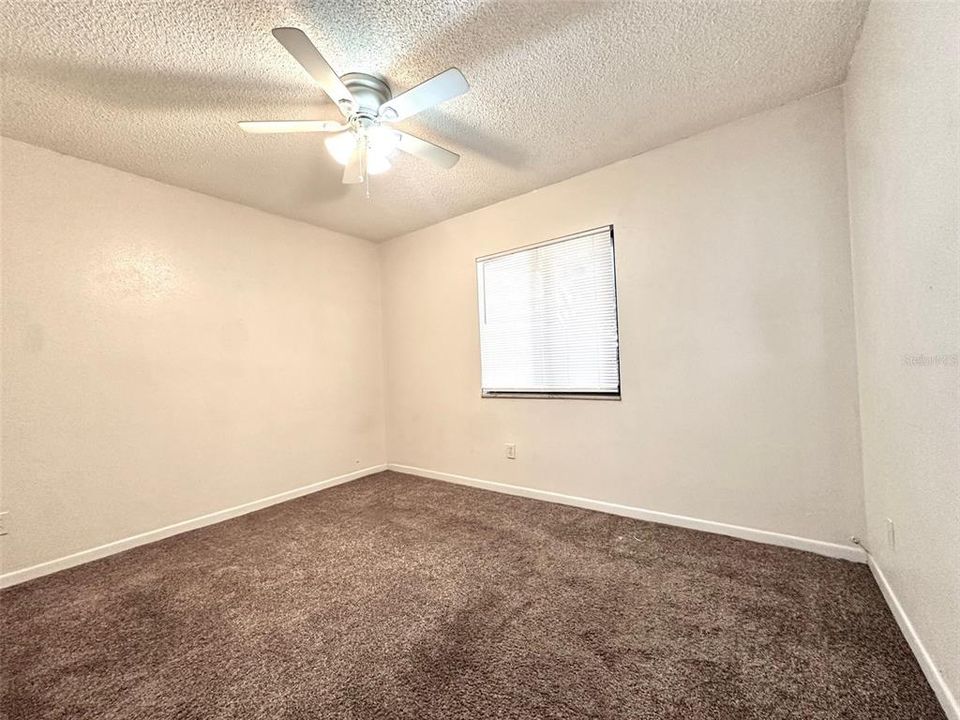 For Rent: $1,700 (3 beds, 1 baths, 1100 Square Feet)