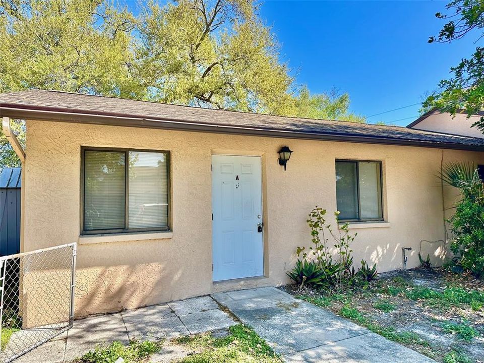 For Rent: $1,700 (3 beds, 1 baths, 1100 Square Feet)