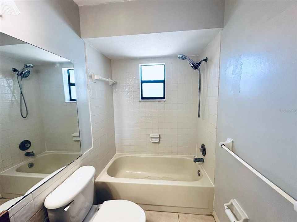 For Rent: $1,700 (3 beds, 1 baths, 1100 Square Feet)