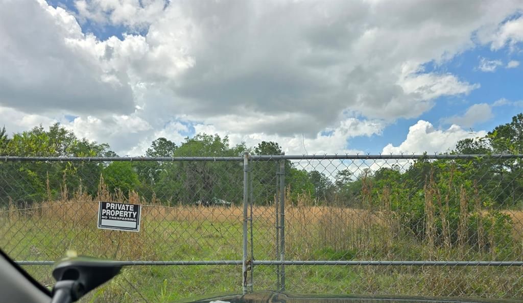 Activo con contrato: $99,900 (3.00 acres)