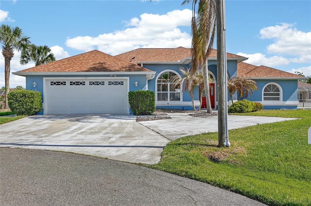 Activo con contrato: $779,000 (4 camas, 2 baños, 2654 Pies cuadrados)