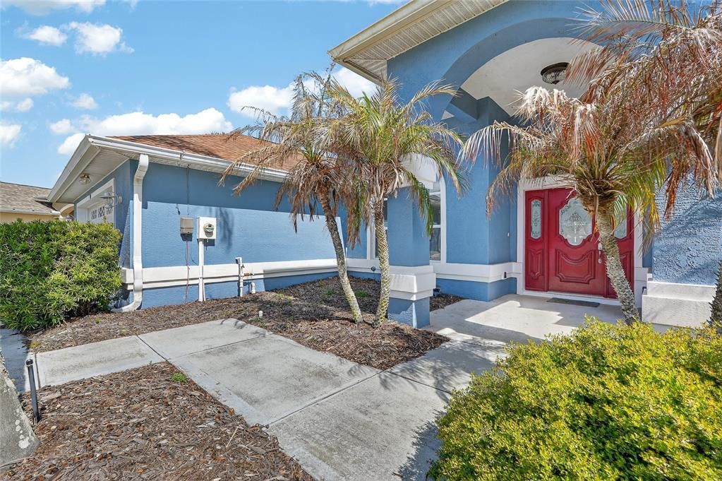 Activo con contrato: $779,000 (4 camas, 2 baños, 2654 Pies cuadrados)