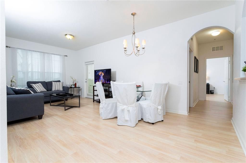 En Venta: $540,000 (3 camas, 2 baños, 1447 Pies cuadrados)