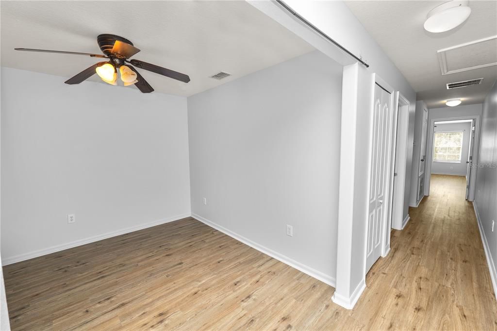 For Sale: $184,999 (2 beds, 2 baths, 1496 Square Feet)