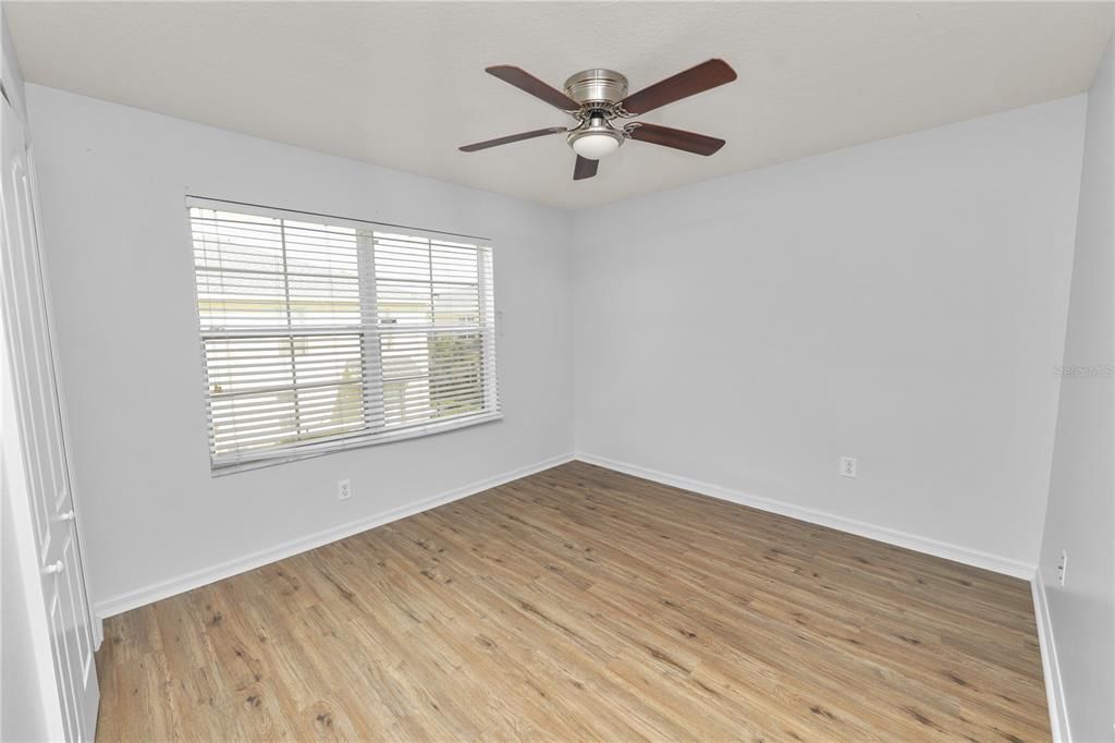 For Sale: $184,999 (2 beds, 2 baths, 1496 Square Feet)