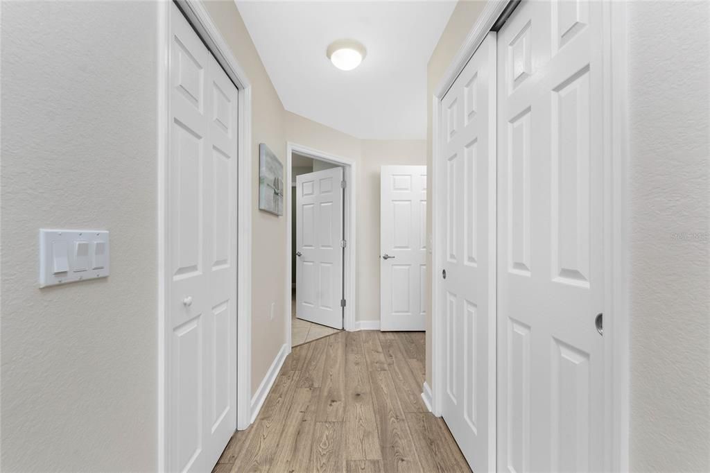 На продажу: $254,900 (3 спален, 2 ванн, 1498 Квадратных фут)