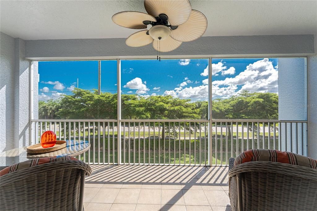 На продажу: $254,900 (3 спален, 2 ванн, 1498 Квадратных фут)