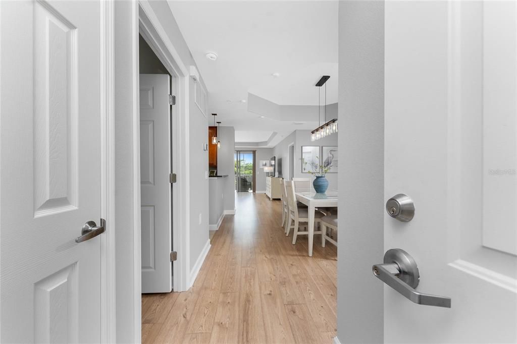 На продажу: $254,900 (3 спален, 2 ванн, 1498 Квадратных фут)