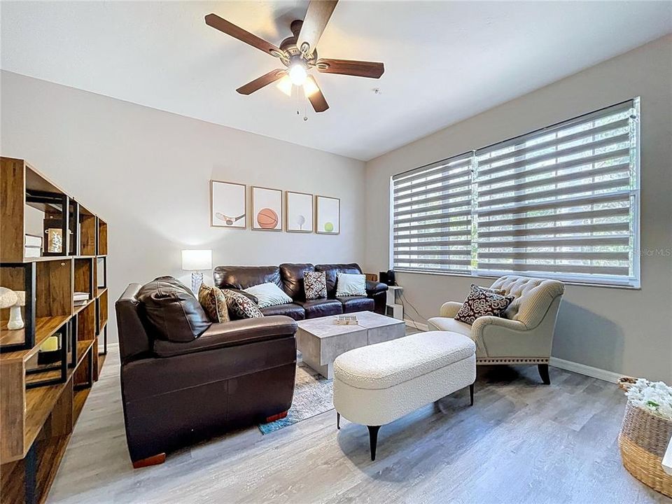 В аренду: $2,800 (2 спален, 2 ванн, 1097 Квадратных фут)