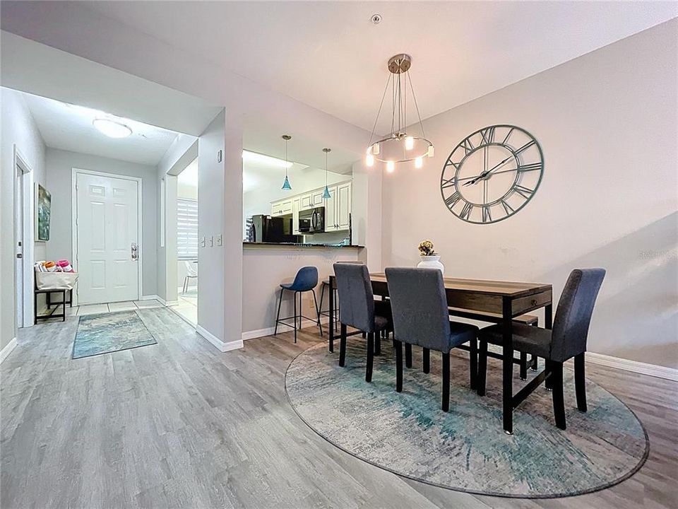 В аренду: $2,800 (2 спален, 2 ванн, 1097 Квадратных фут)