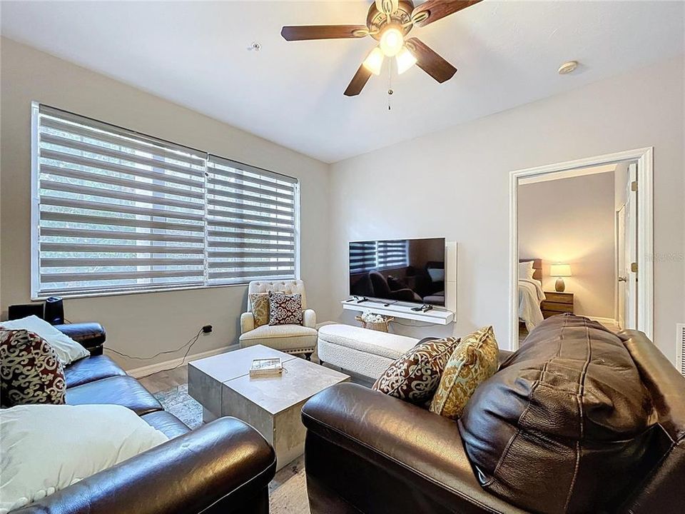 В аренду: $2,800 (2 спален, 2 ванн, 1097 Квадратных фут)