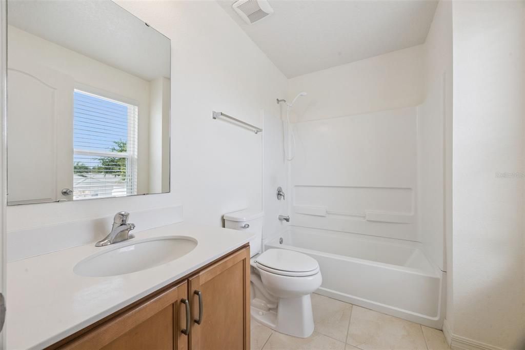 En Venta: $459,900 (5 camas, 3 baños, 3130 Pies cuadrados)