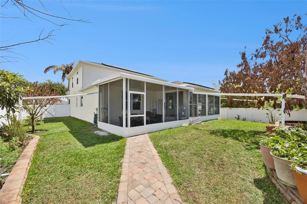 En Venta: $459,900 (5 camas, 3 baños, 3130 Pies cuadrados)