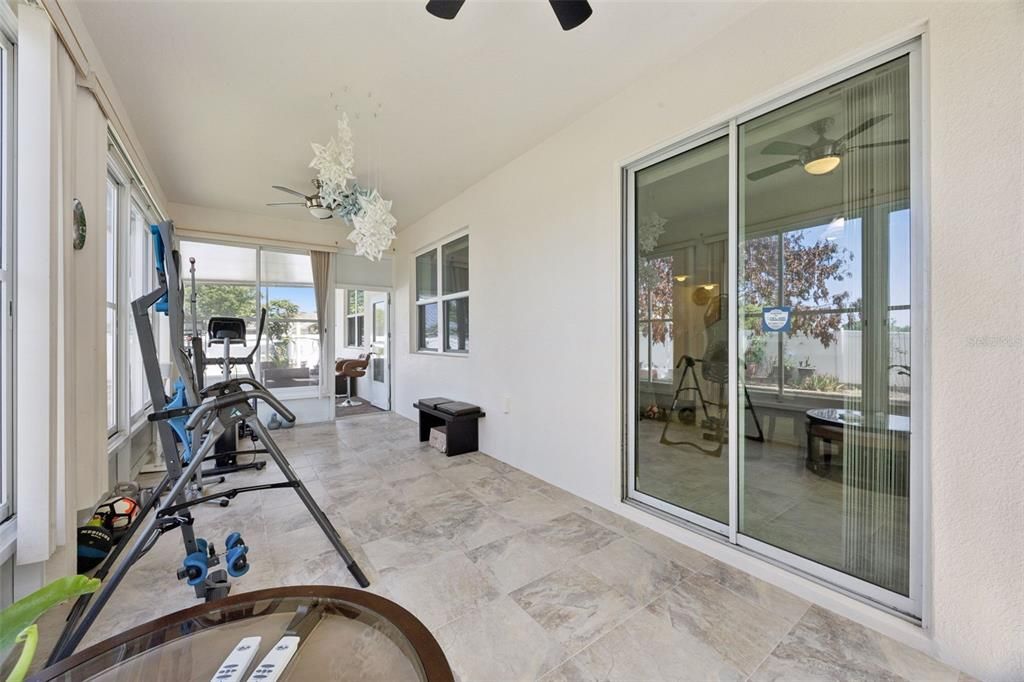 En Venta: $459,900 (5 camas, 3 baños, 3130 Pies cuadrados)
