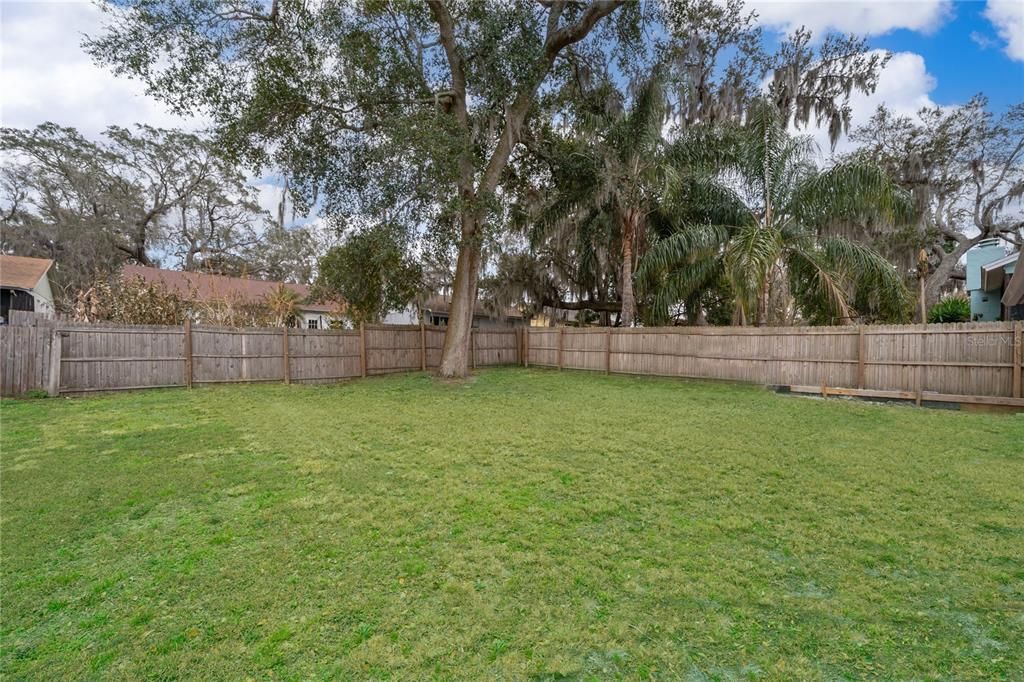 Activo con contrato: $275,000 (2 camas, 2 baños, 926 Pies cuadrados)