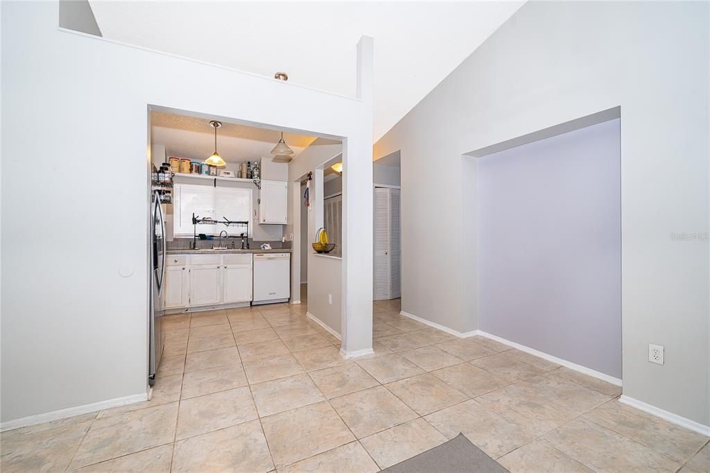 Activo con contrato: $275,000 (2 camas, 2 baños, 926 Pies cuadrados)