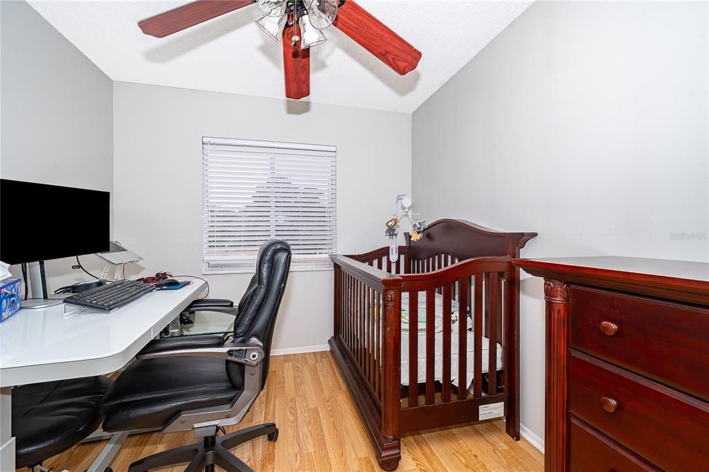 Activo con contrato: $275,000 (2 camas, 2 baños, 926 Pies cuadrados)
