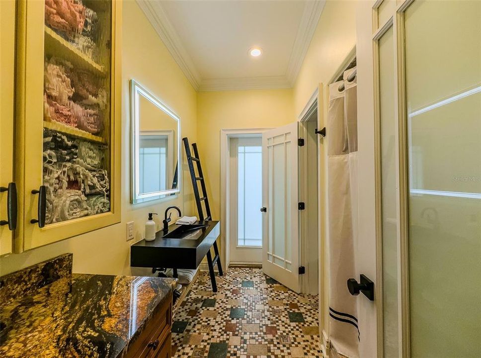 En Venta: $1,195,000 (4 camas, 3 baños, 2673 Pies cuadrados)