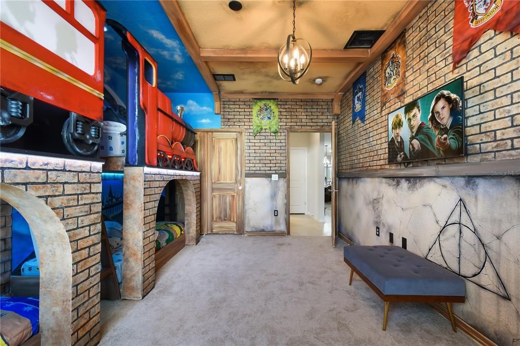 En Venta: $925,000 (10 camas, 8 baños, 4399 Pies cuadrados)