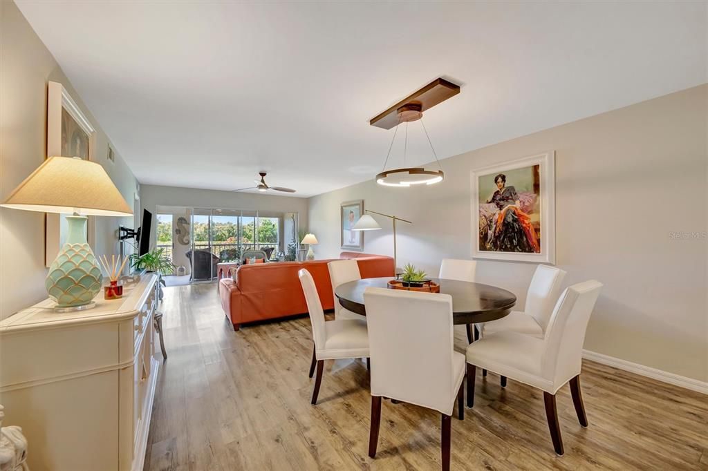 En Venta: $350,000 (2 camas, 2 baños, 1486 Pies cuadrados)