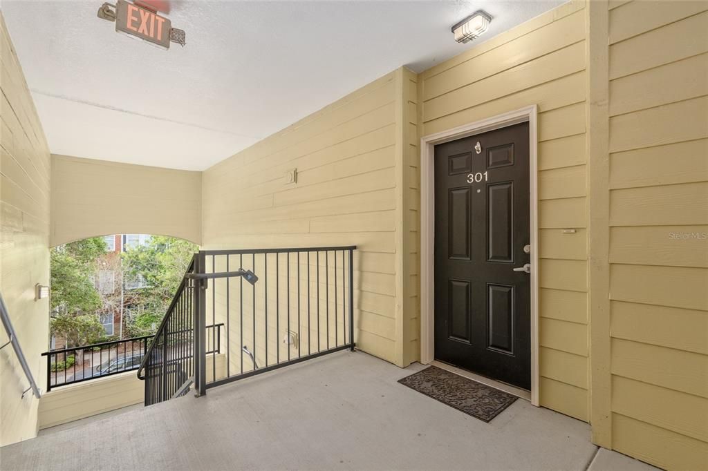 Activo con contrato: $437,900 (3 camas, 3 baños, 1354 Pies cuadrados)