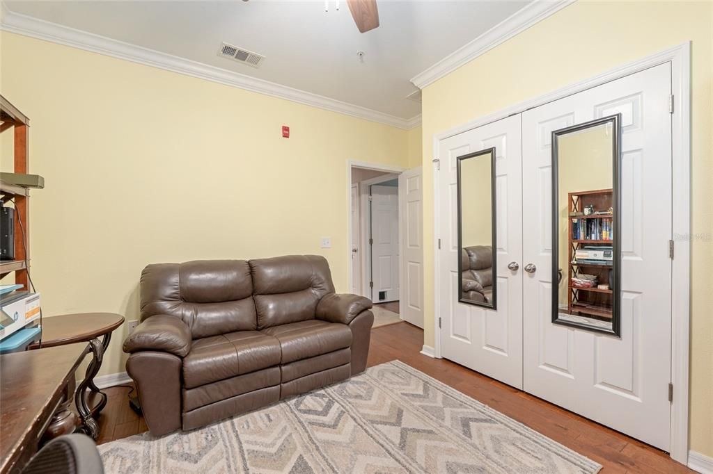 Activo con contrato: $437,900 (3 camas, 3 baños, 1354 Pies cuadrados)